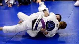 Jeff "Big Frog" Curran Teaches Baseball Bat Choke off Half Guard Sweep www.teamcurran.com