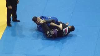 Gabriel Figueiro vs Richard Cachero - IBJJF European Open 2016 - Purple Adult - Feather
